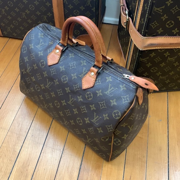 Louis Vuitton Vintage Speedy 35 Handbag. - Picture 3 of 17